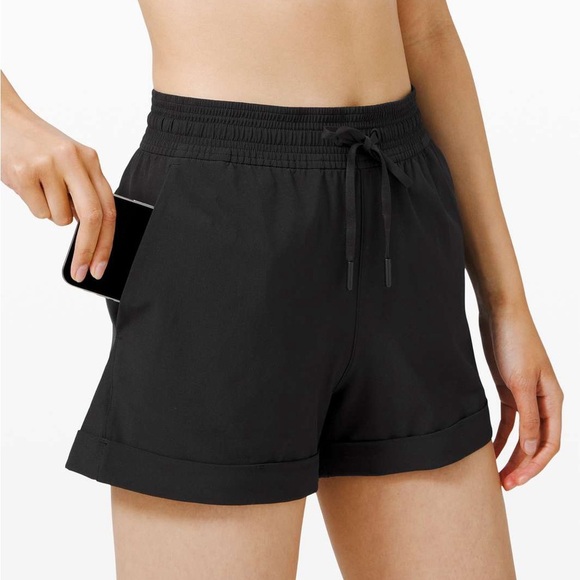 Lululemon Spring Break Away Short *4-way Stretch 3"
Black size 2 - Picture 1 of 10